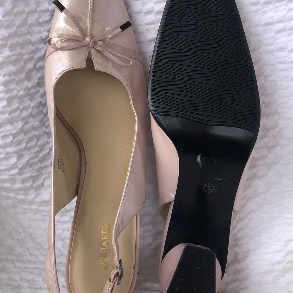LIZ BAKER Ladies Sling Back Kitty Heel Size 8.5 M. Pearl Pink Genuine Leather - Picture 2 of 9